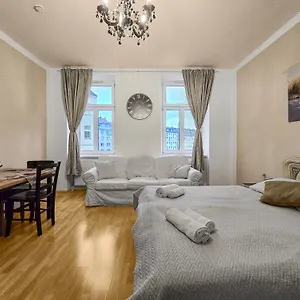 Davidov Danube Apartment