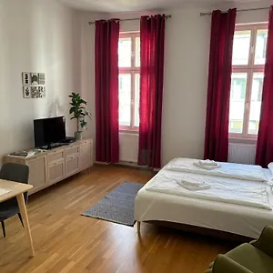 Casa Nostra - Helle - Direkt Am Augarten Wien