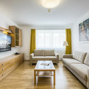 Grand Apartment